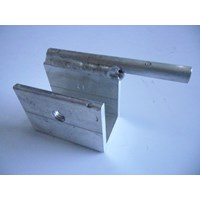 VERS-A-DOCK LEFT RAMP HINGE