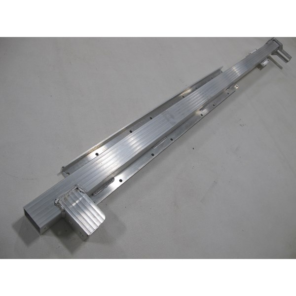 5600#-6600# Corner Upright (5603)