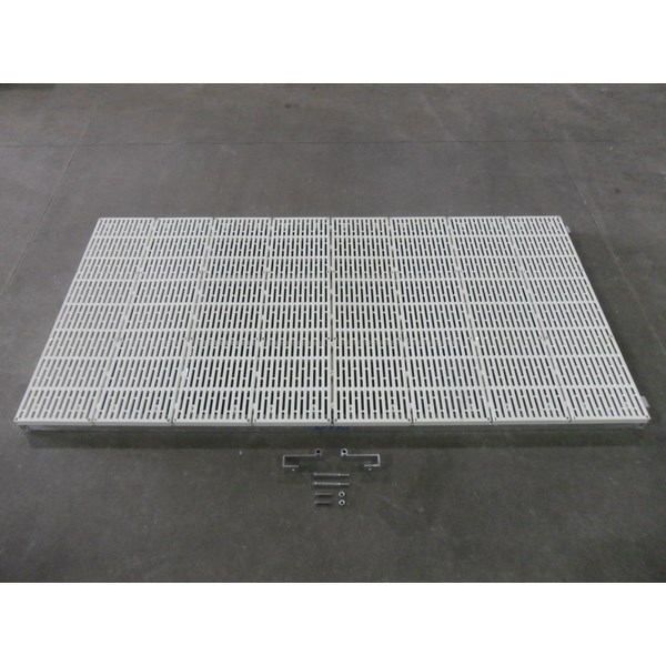 8' Classic Ramp Thruflow White With Hinges