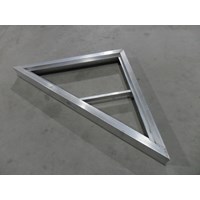 CLASSIC THRUFLOW TRIANGLE FRAME (L)
