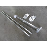 4' CROSS ARM BRACKET WITH 10' PIPE