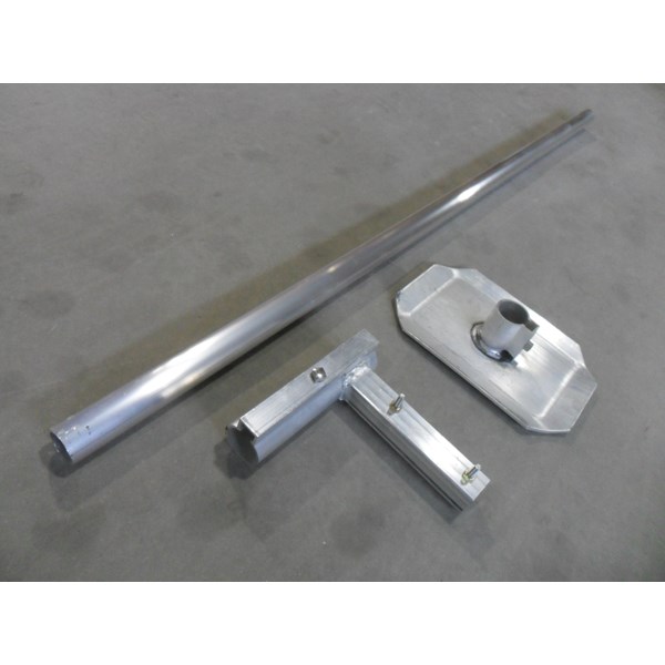 Middle Cross Arm Bracket With 5' Pipe