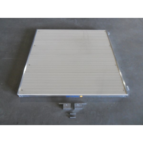 4'X4' Vers-A-Dock Ramp With Hinge-Beige