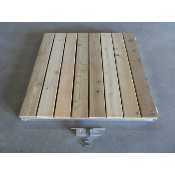 4'X4' Vers-A-Dock Ramp With Hinge-Cedar