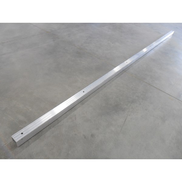 8' SECTIONAL DOCK CENTER TUBE