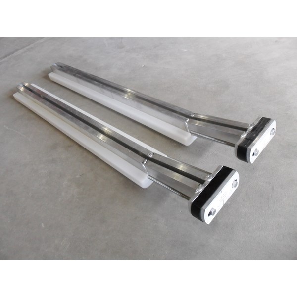 Hi-Lifter Plastic Guide Bumpers (2)