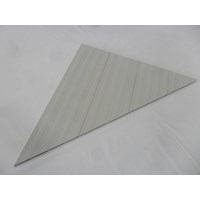 ROLL-A-DOCK TRIANGLE ALUMINUM DECKING-WHITE (LEFT)