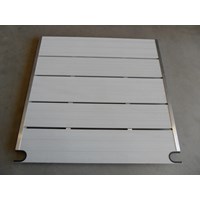 VERS-A-DOCK DECKING-WITH CUT OUT HOLES-WHITE 