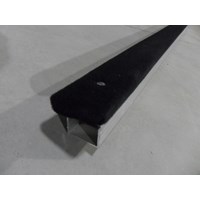 14' V-BUNK TUBE WITH CARPET 14' V-BUNK TUBE WITH CARPET