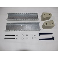 Pro Front Mount to Floating Dock Kit 25 3/4