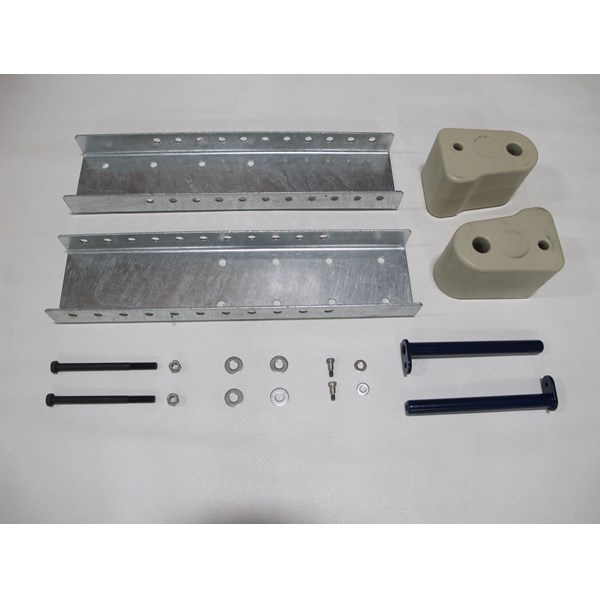 Pro Front Mount to Floating Dock Kit 25 3/4